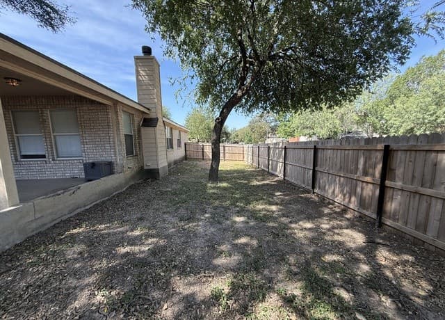 3600  Calvert St, Schertz, TX 78154 — photo 4