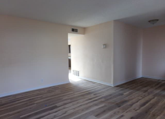 1212  Churing Dr, San Antonio, TX 78245 — photo 5