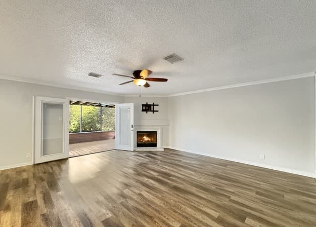 10102  Wilderness Gap, San Antonio, TX 78254 — photo 13
