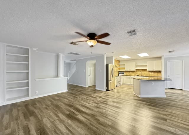 10102  Wilderness Gap, San Antonio, TX 78254 — photo 14