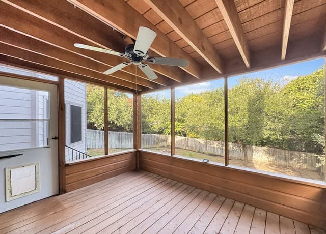 10102  Wilderness Gap, San Antonio, TX 78254 — photo 2