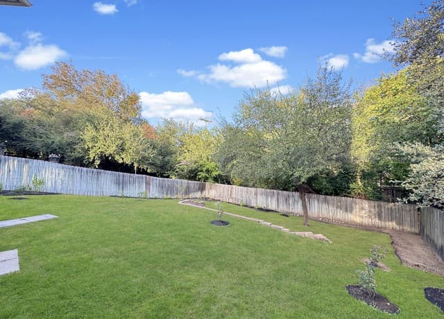 10102  Wilderness Gap, San Antonio, TX 78254 — photo 4