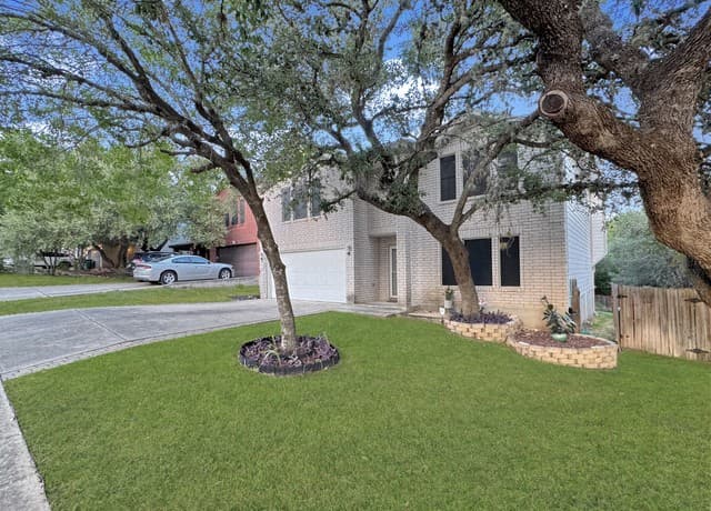 10102  Wilderness Gap, San Antonio, TX 78254 — photo 8