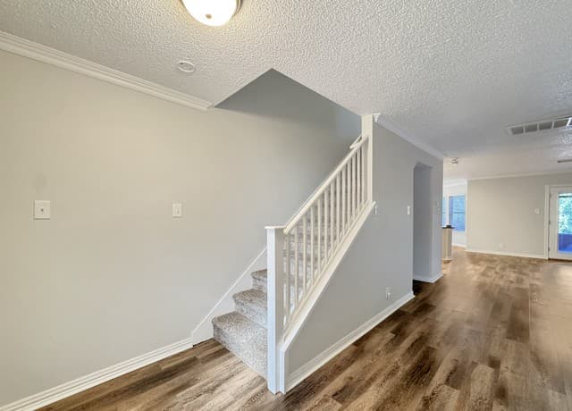 10102  Wilderness Gap, San Antonio, TX 78254 — photo 9