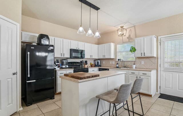 8103  Puente, San Antonio, TX 78223 — photo 12
