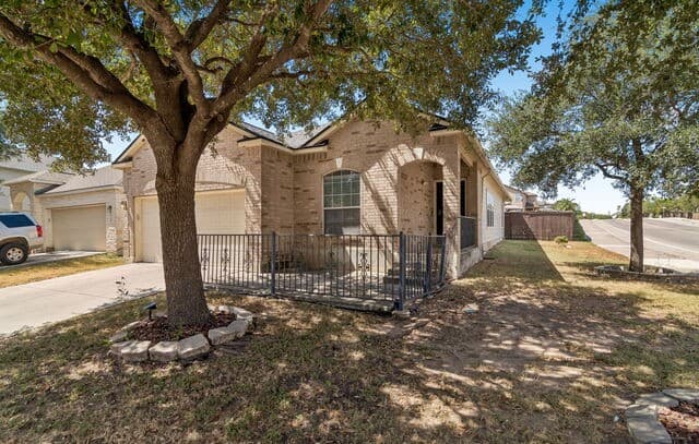 8103  Puente, San Antonio, TX 78223 — photo 2