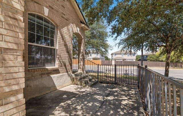8103  Puente, San Antonio, TX 78223 — photo 4