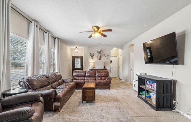 8103  Puente, San Antonio, TX 78223 — photo 6