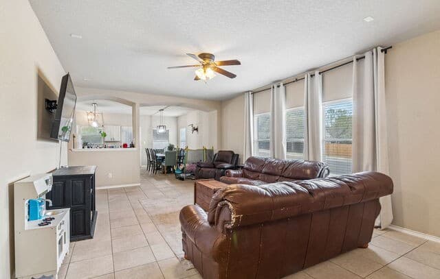 8103  Puente, San Antonio, TX 78223 — photo 8