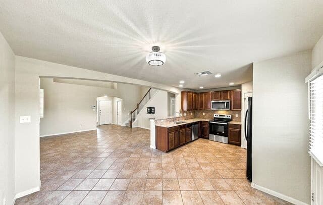 10810  Ranchland Fox, San Antonio, TX 78245 — photo 14