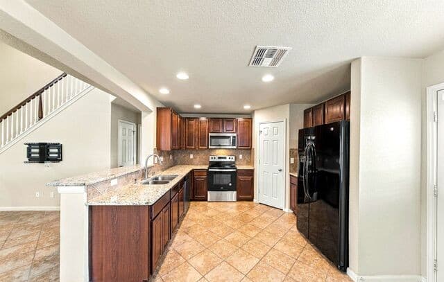 10810  Ranchland Fox, San Antonio, TX 78245 — photo 15