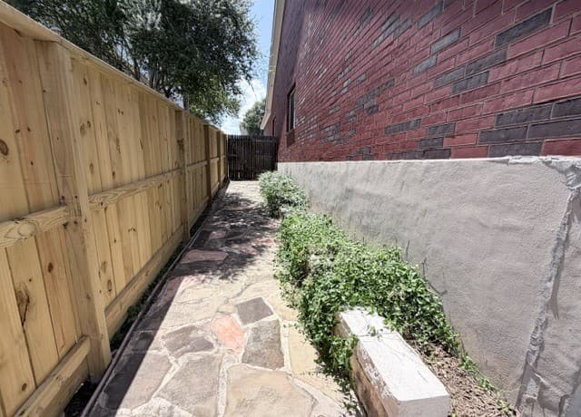 24726  Crescent Run, San Antonio, TX 78258 — photo 18