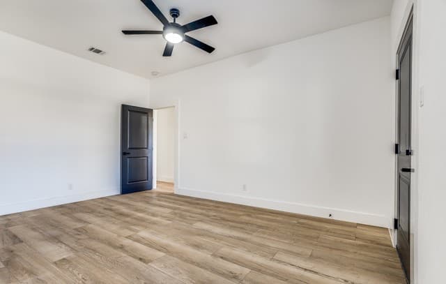 2201  Monterey St, San Antonio, TX 78207 — photo 13