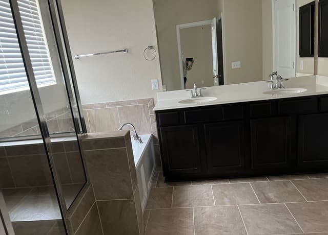 1871  Baron Dr, New Braunfels, TX 78130 — photo 15