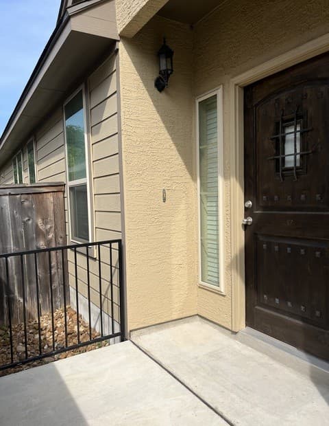 1871  Baron Dr, New Braunfels, TX 78130 — photo 3