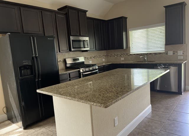 1871  Baron Dr, New Braunfels, TX 78130 — photo 9