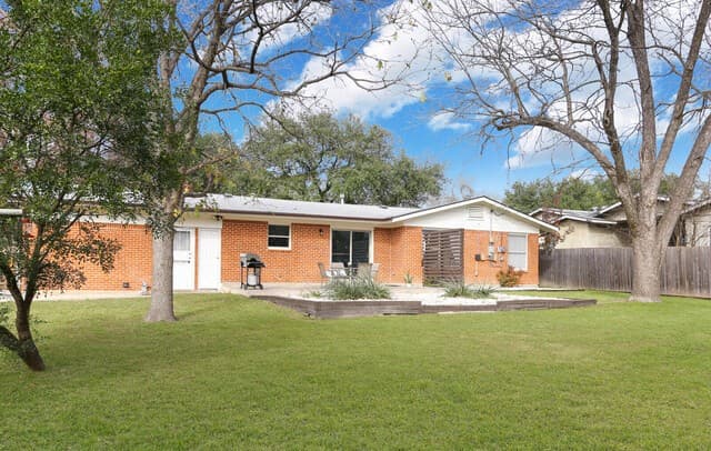 2806  Belvoir Dr, San Antonio, TX 78230 — photo 15