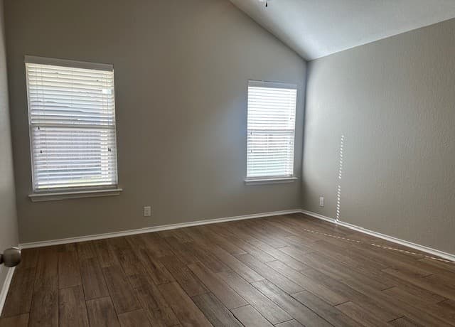 2420  Dimmitt Dr, New Braunfels, TX 78130 — photo 5