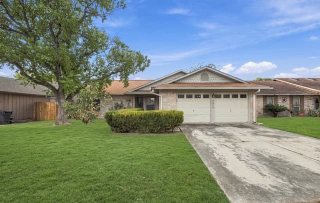 6022 Whispering Lake