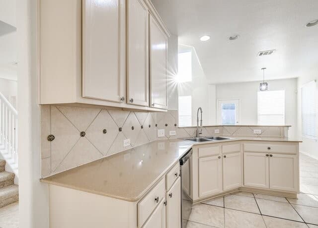 24822  Catalan Cliff, San Antonio, TX 78261 — photo 17
