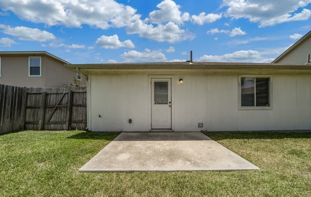 9815  Autumn Pl, Converse, TX 78109 — photo 20