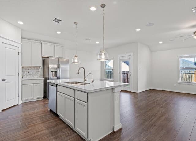 8339  Chasemont Ct, Converse, TX 78109 — photo 3