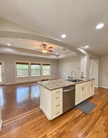 227  Larchmont Dr, San Antonio, TX 78209 — photo 10