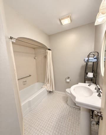 227  Larchmont Dr, San Antonio, TX 78209 — photo 19