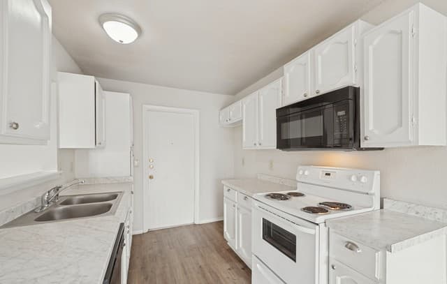 1014  Cloverbrook St, San Antonio, TX 78245 — photo 10