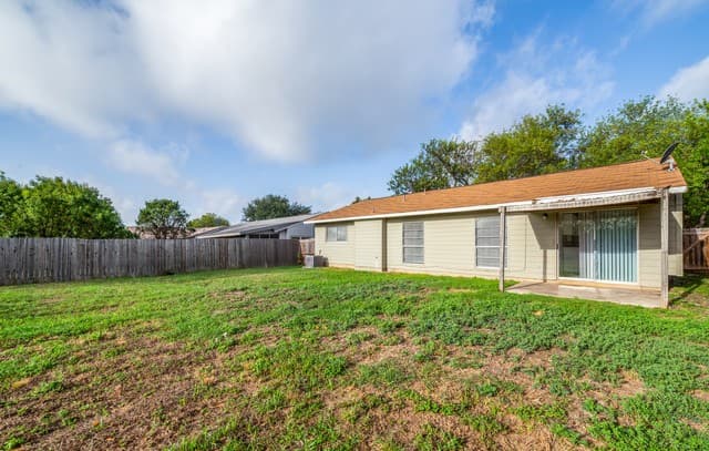 1014  Cloverbrook St, San Antonio, TX 78245 — photo 23