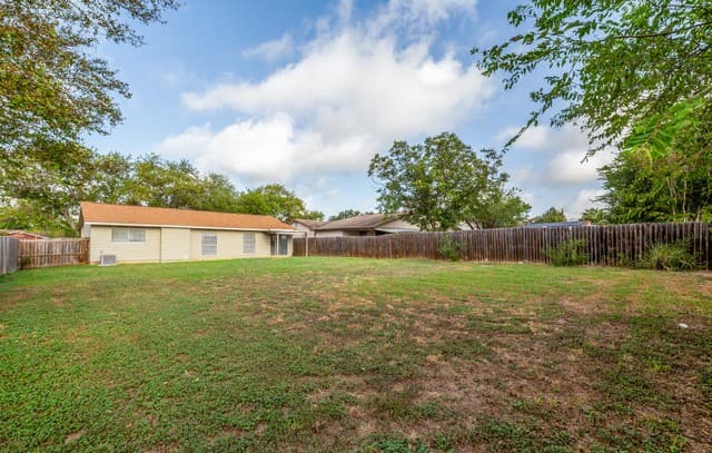 1014  Cloverbrook St, San Antonio, TX 78245 — photo 25
