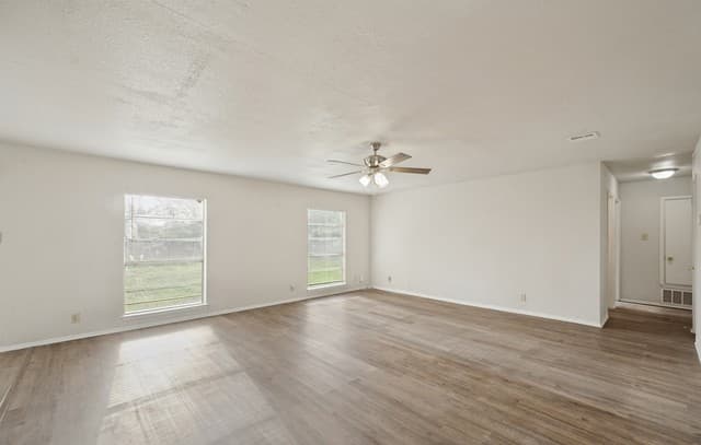 1014  Cloverbrook St, San Antonio, TX 78245 — photo 6