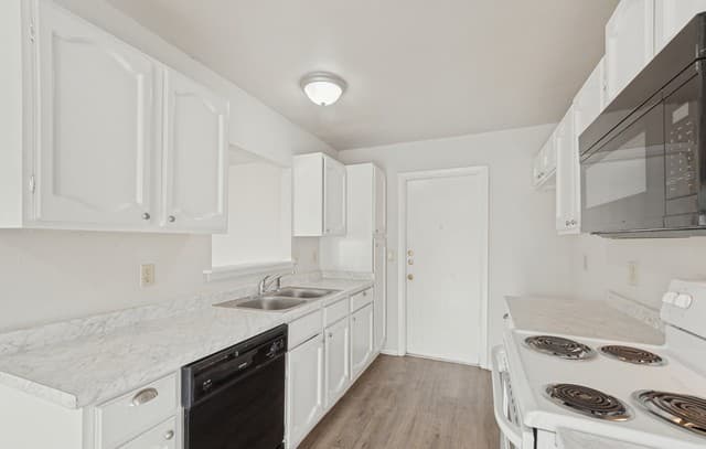 1014  Cloverbrook St, San Antonio, TX 78245 — photo 9
