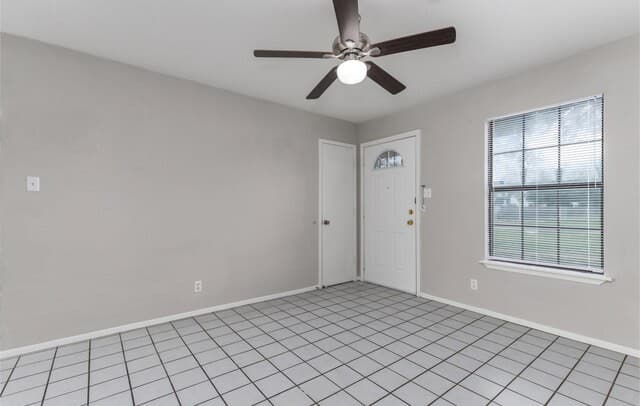 927 W Formosa Unit 4, San Antonio, TX 78221 — photo 3