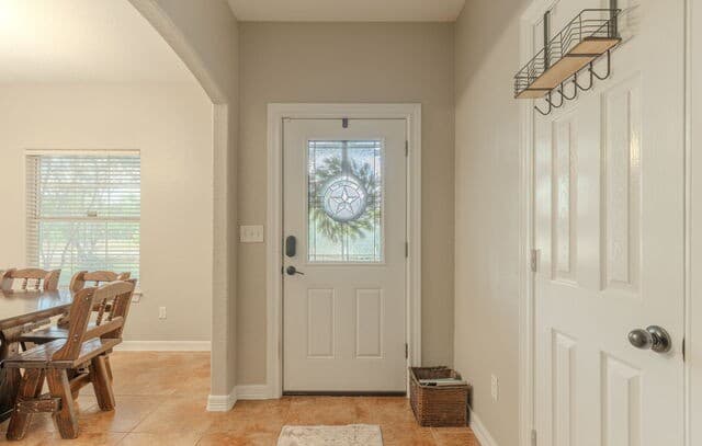 14805  Adams St, Lytle, TX 78052 — photo 2