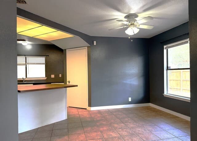 11719  Spring Ridge Dr, San Antonio, TX 78249 — photo 12