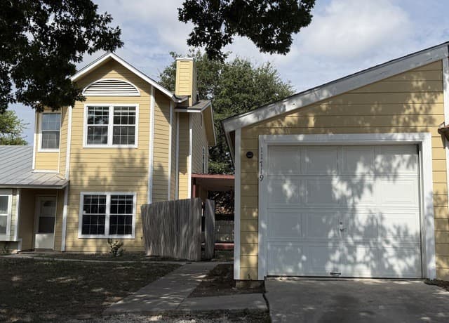 11719  Spring Ridge Dr, San Antonio, TX 78249 — photo 2