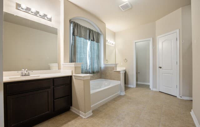 8822  Falcon Park, Converse, TX 78109 — photo 16