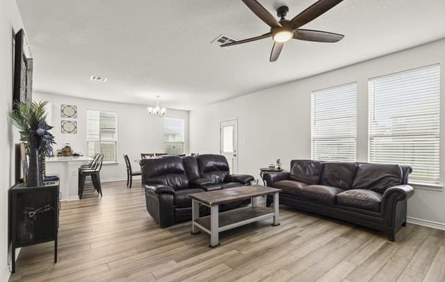 355  Deer Crest Dr, New Braunfels, TX 78130 — photo 14