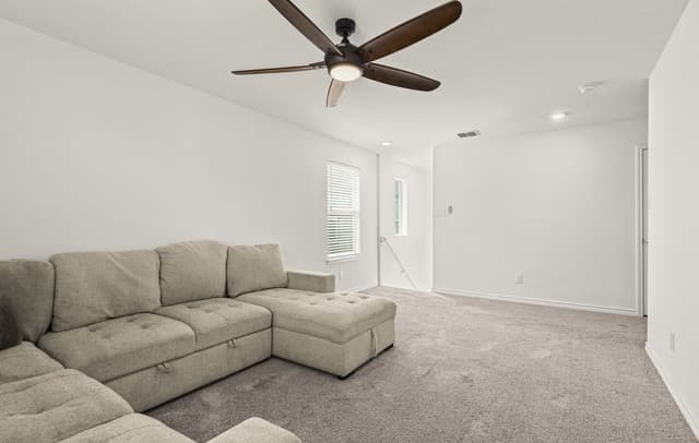355  Deer Crest Dr, New Braunfels, TX 78130 — photo 4
