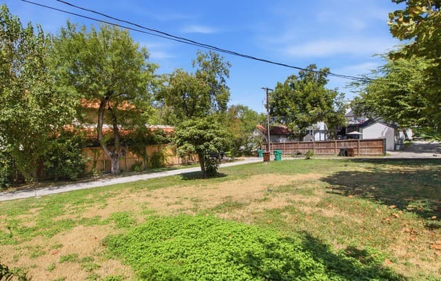 207  Canyon Dr, Alamo Heights, TX 78209 — photo 11