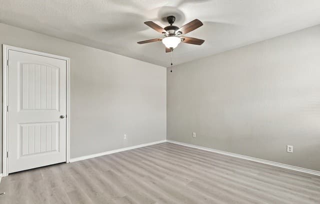 9958  Belmore Cv, San Antonio, TX 78245 — photo 11