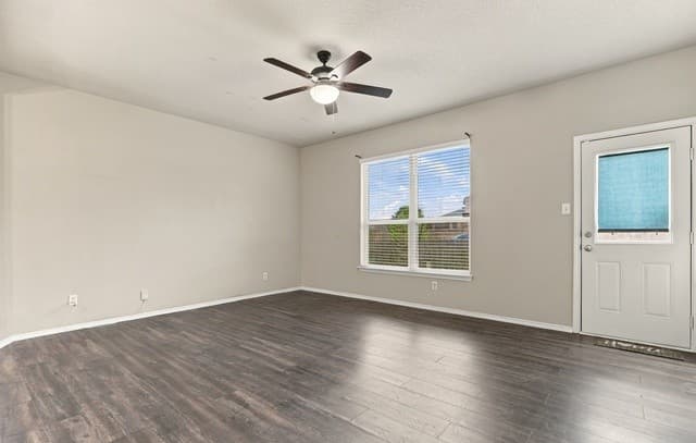 9958  Belmore Cv, San Antonio, TX 78245 — photo 9