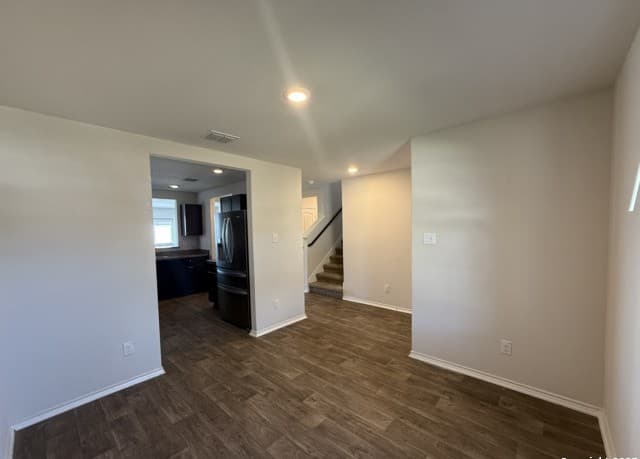 11418  Blackmore Leap, San Antonio, TX 78245 — photo 2