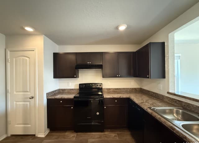 11418  Blackmore Leap, San Antonio, TX 78245 — photo 3