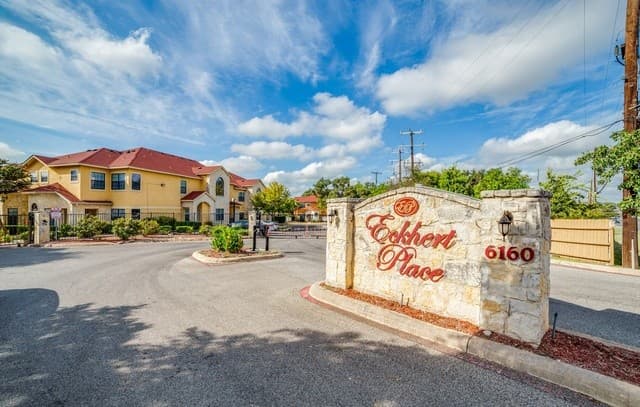 6160  Eckhert Unit APT 606