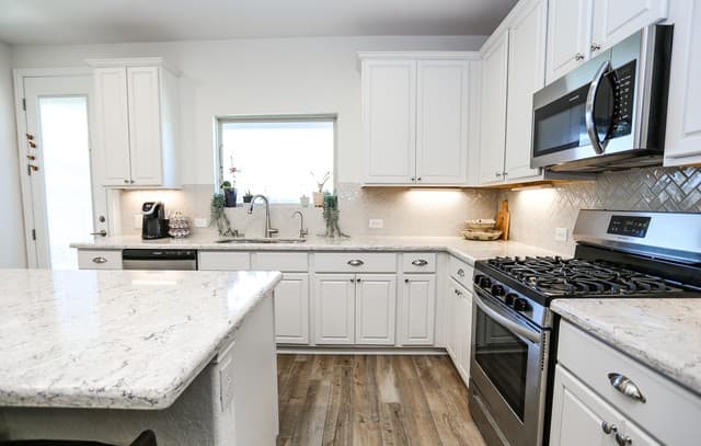2046  Egret, New Braunfels, TX 78132 — photo 10