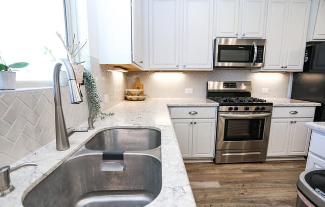 2046  Egret, New Braunfels, TX 78132 — photo 11