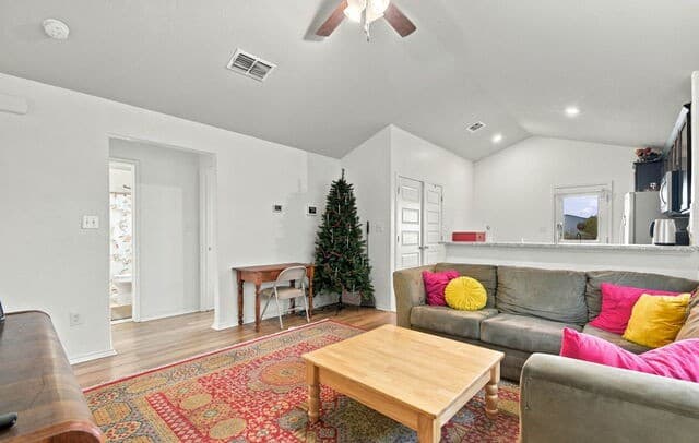 802  Hickory Trail, San Antonio, TX 78245 — photo 10