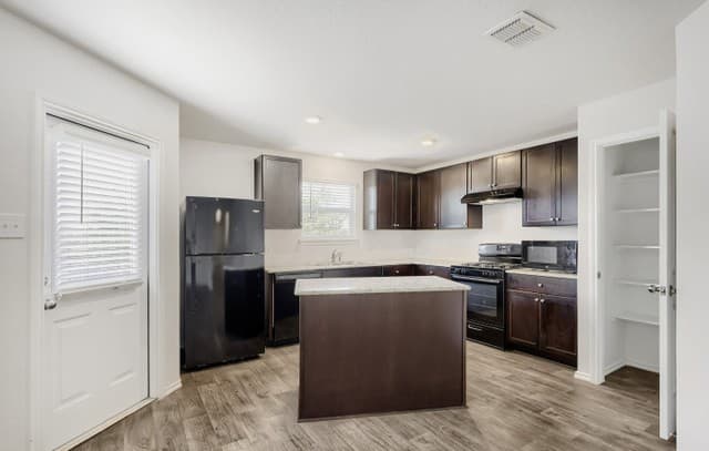 15518  Crimson Topaz, San Antonio, TX 78253 — photo 8